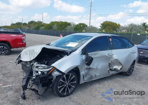 2017 Toyota Corolla Se z USA, uszkodzony, nr VIN 2T1BURHEXHC868221